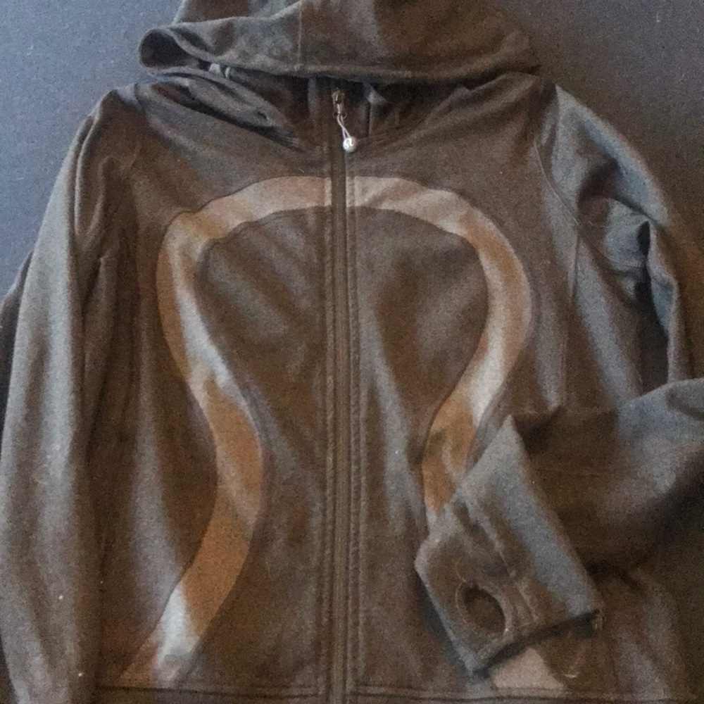 Lululemon grey hooded light jacket